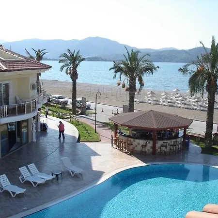 Sunset Beach Club 公寓式酒店 费特希耶